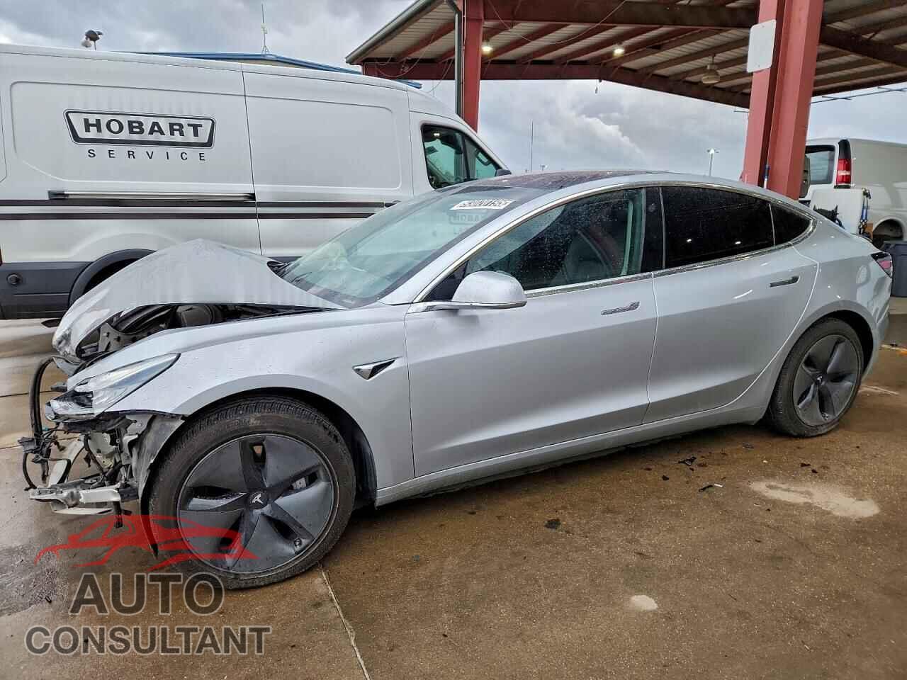 TESLA MODEL 3 2018 - 5YJ3E1EBXJF065357