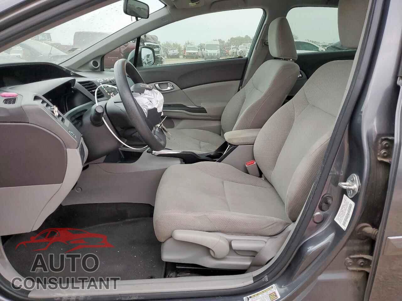 HONDA CIVIC 2012 - 2HGFB2F80CH521136