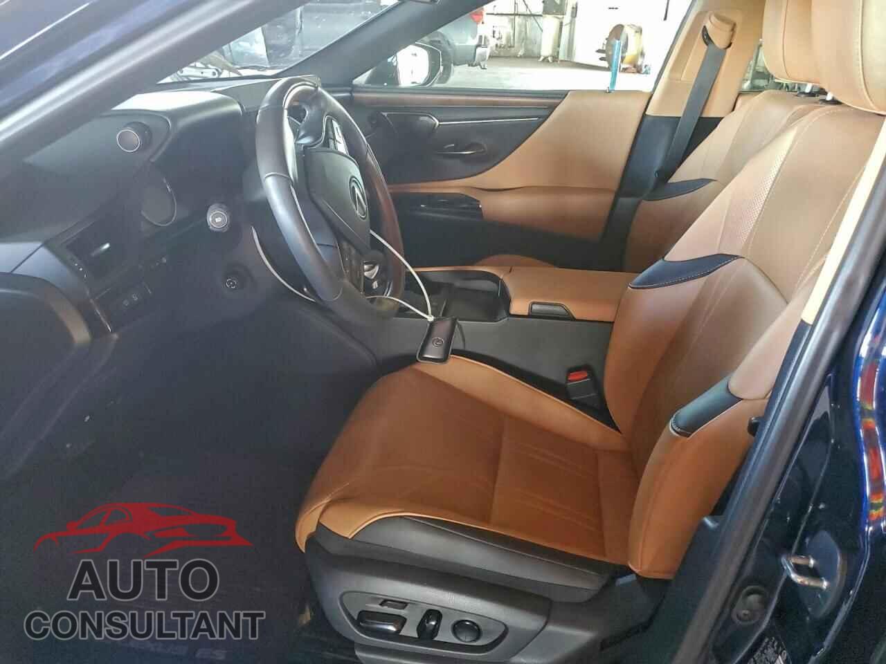 LEXUS ES300 2024 - 58AEA1C19RU038463