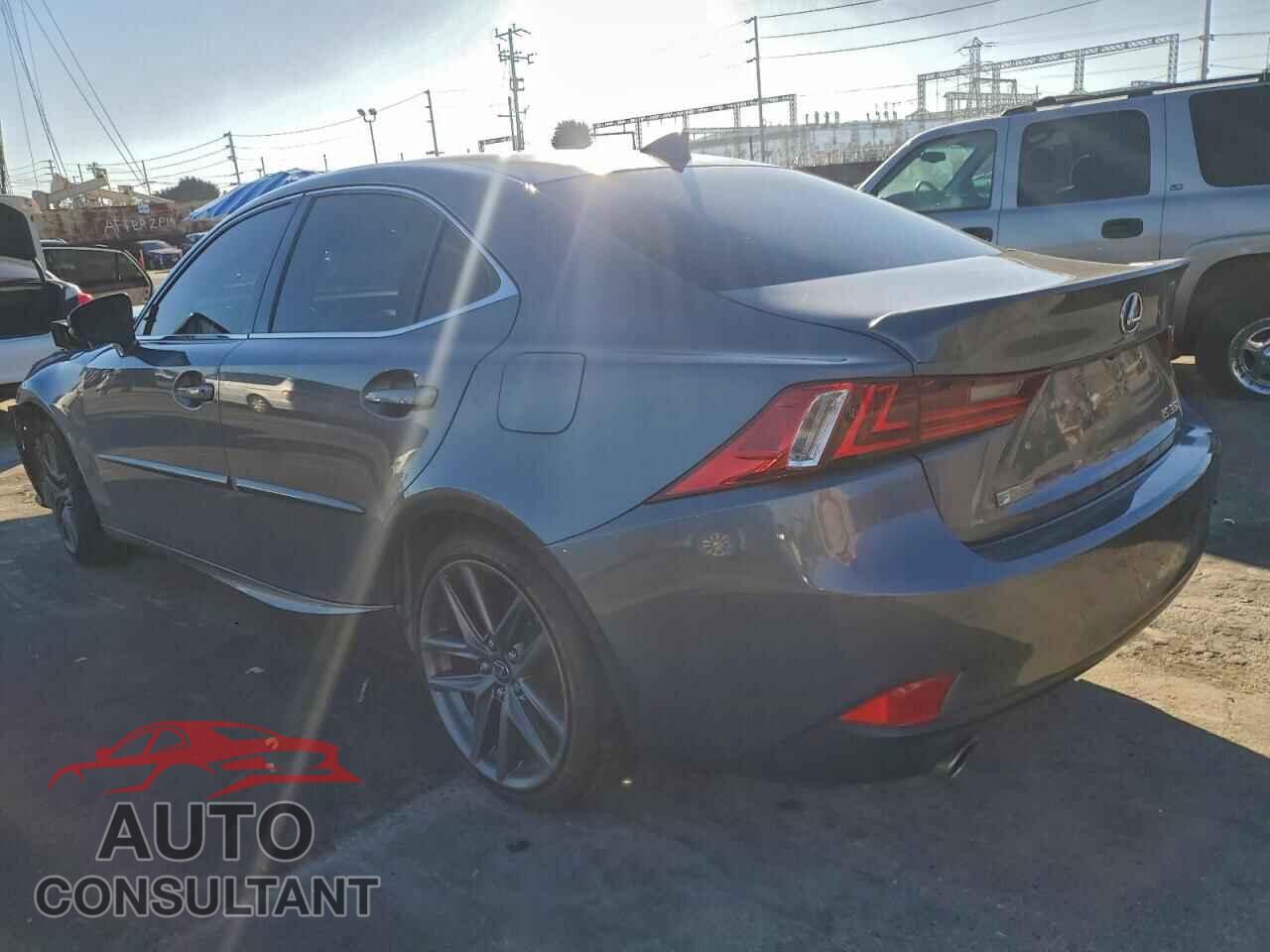LEXUS IS 2015 - JTHBE1D29F5015201