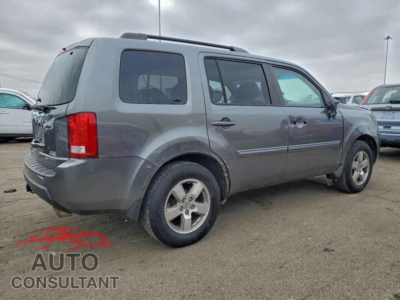 HONDA PILOT 2011 - 5FNYF4H71BB014925