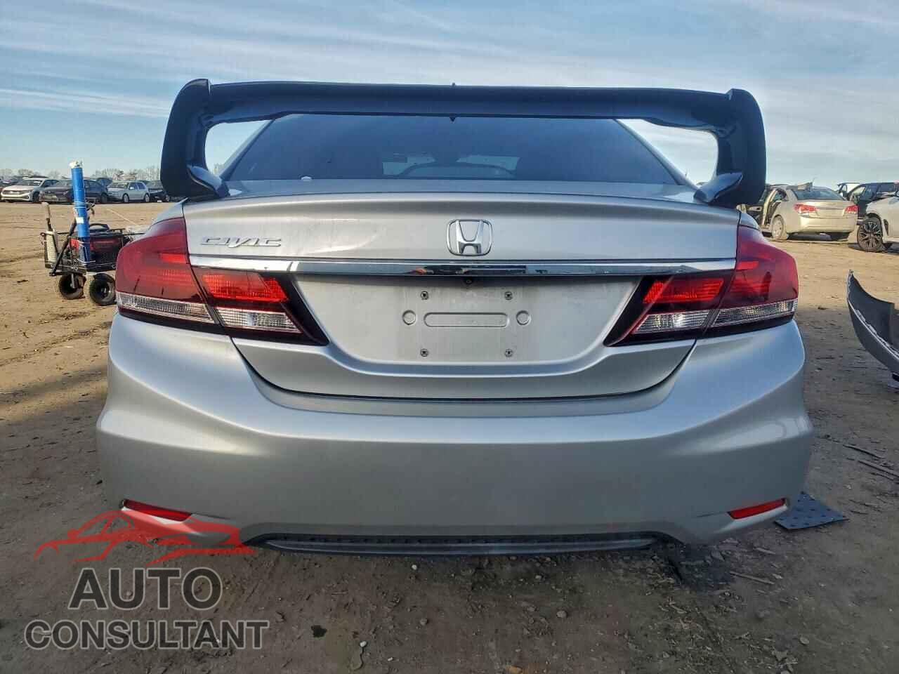 HONDA CIVIC 2014 - 2HGFB2F84EH559231