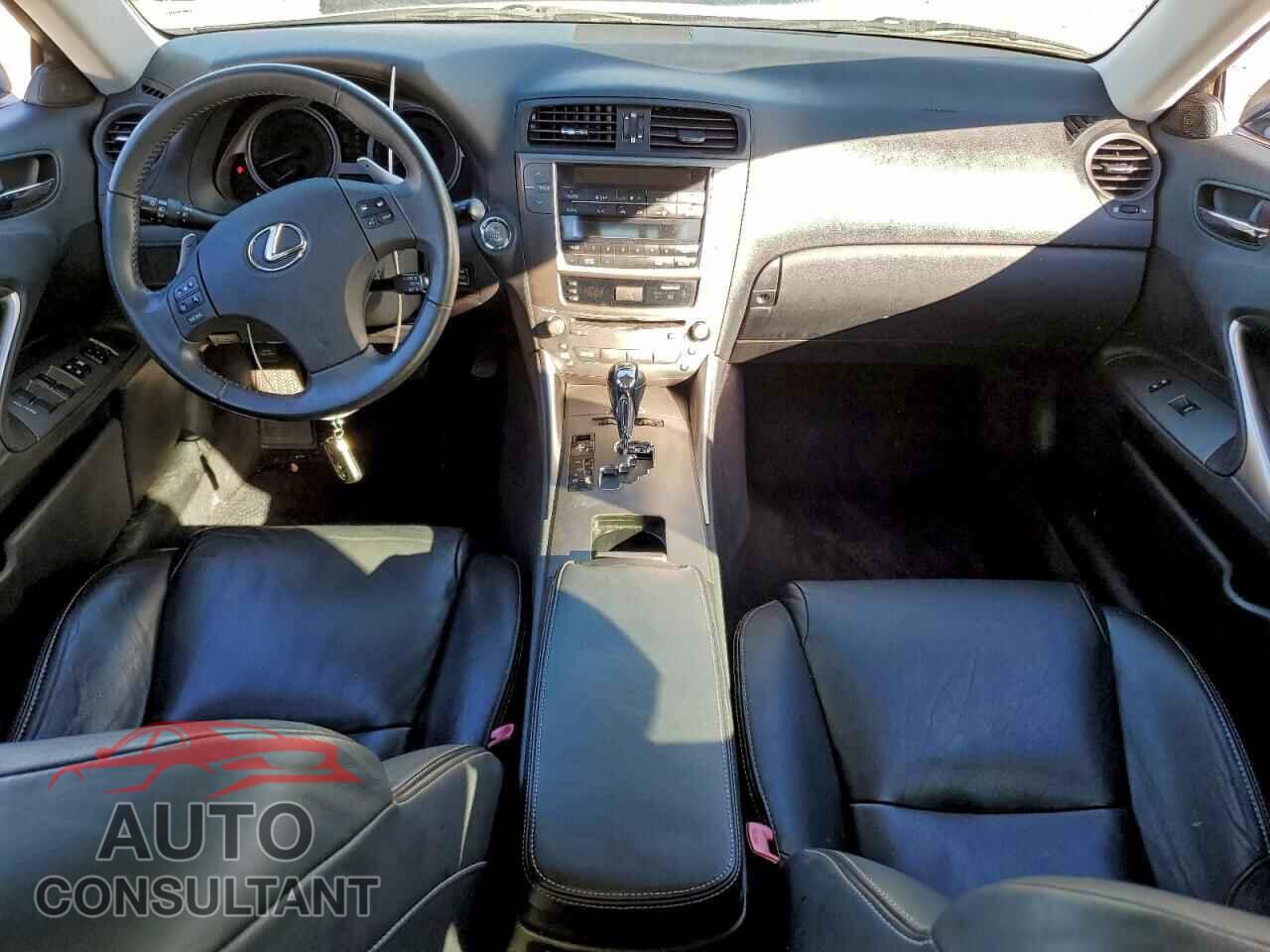 LEXUS IS 2010 - JTHBF5C20A5121695