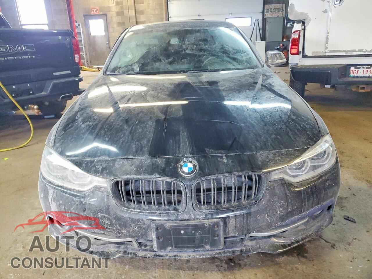 BMW 3 SERIES 2018 - WBA8D9C58JA614709