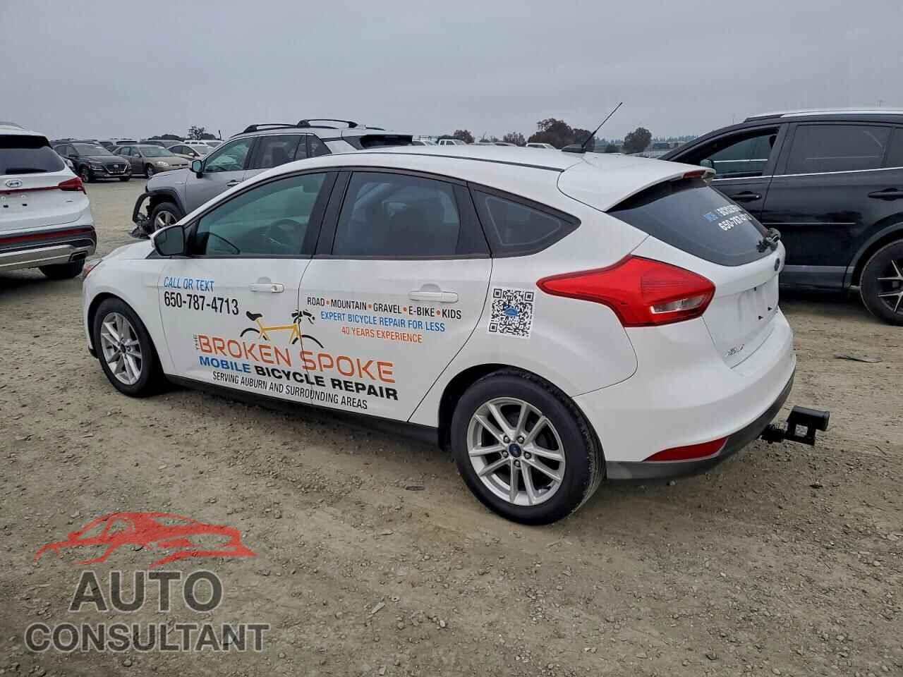 FORD FOCUS 2017 - 1FADP3K28HL296253