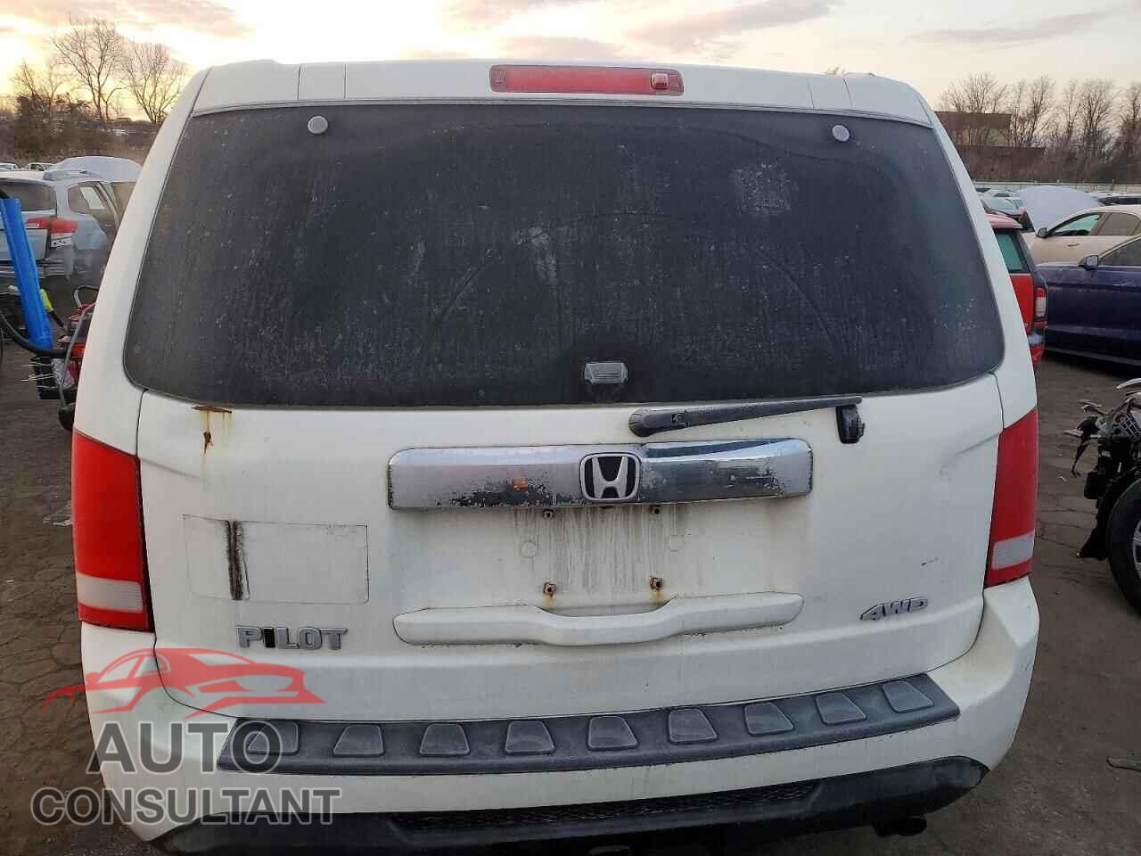 HONDA PILOT 2012 - 5FNYF4H52CB059100