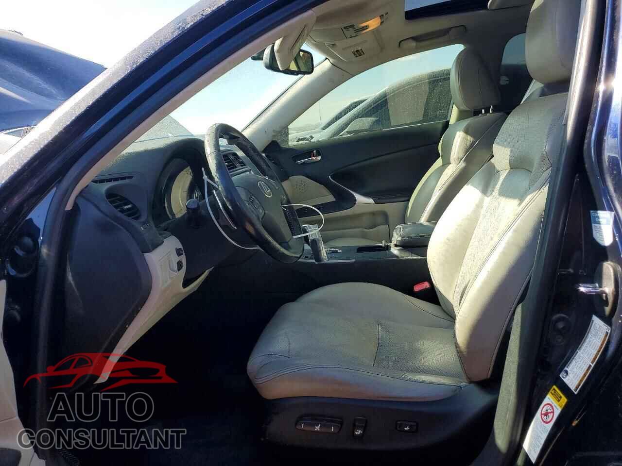 LEXUS IS 2009 - JTHCK262195035995