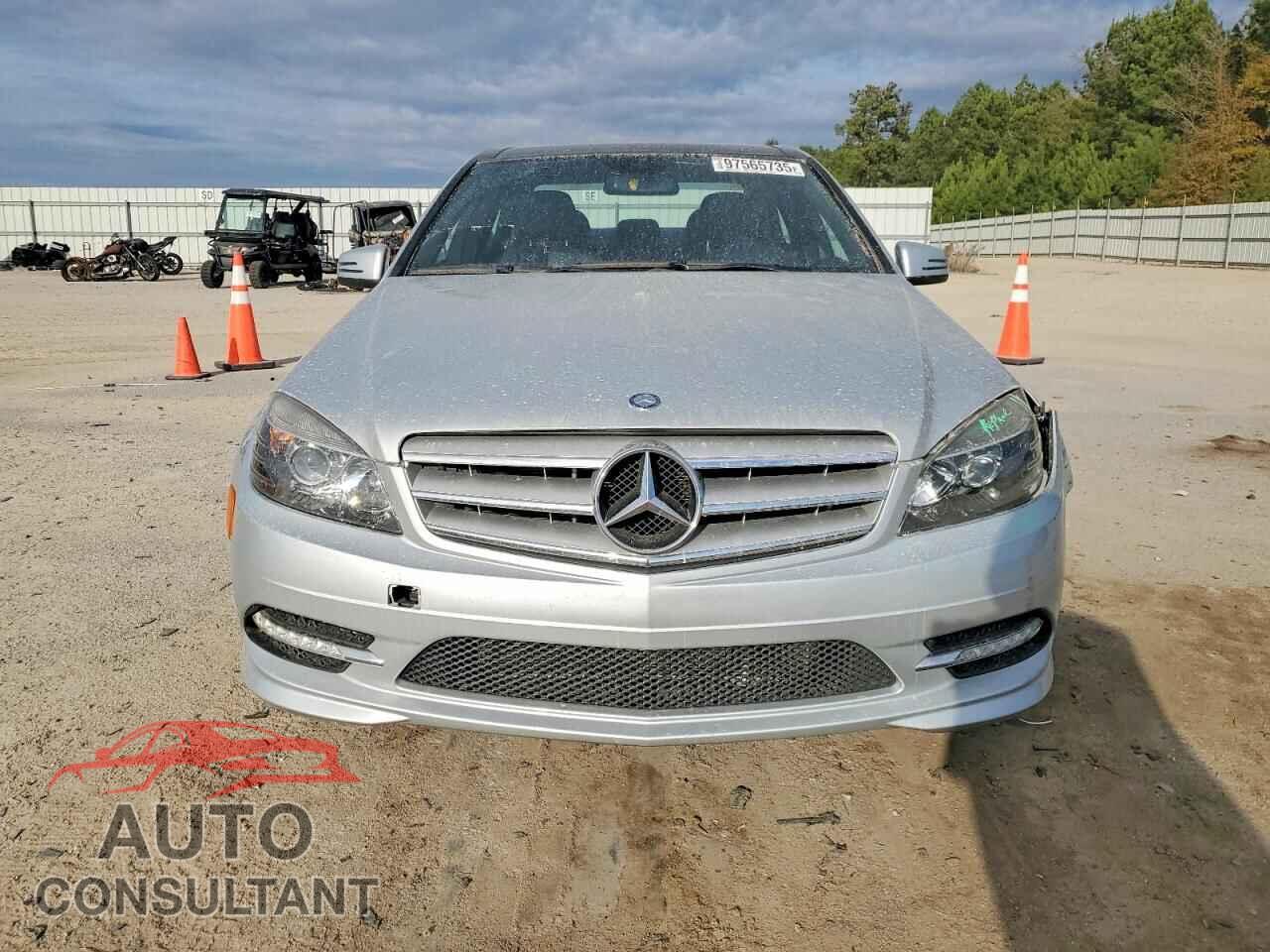 MERCEDES-BENZ C-CLASS 2011 - WDDGF5EB5BR140084
