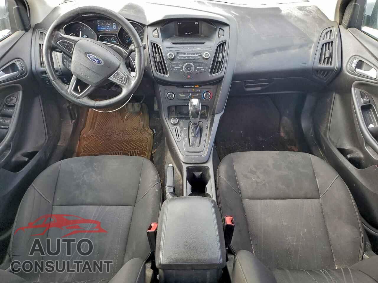FORD FOCUS 2015 - 1FADP3F23FL240373