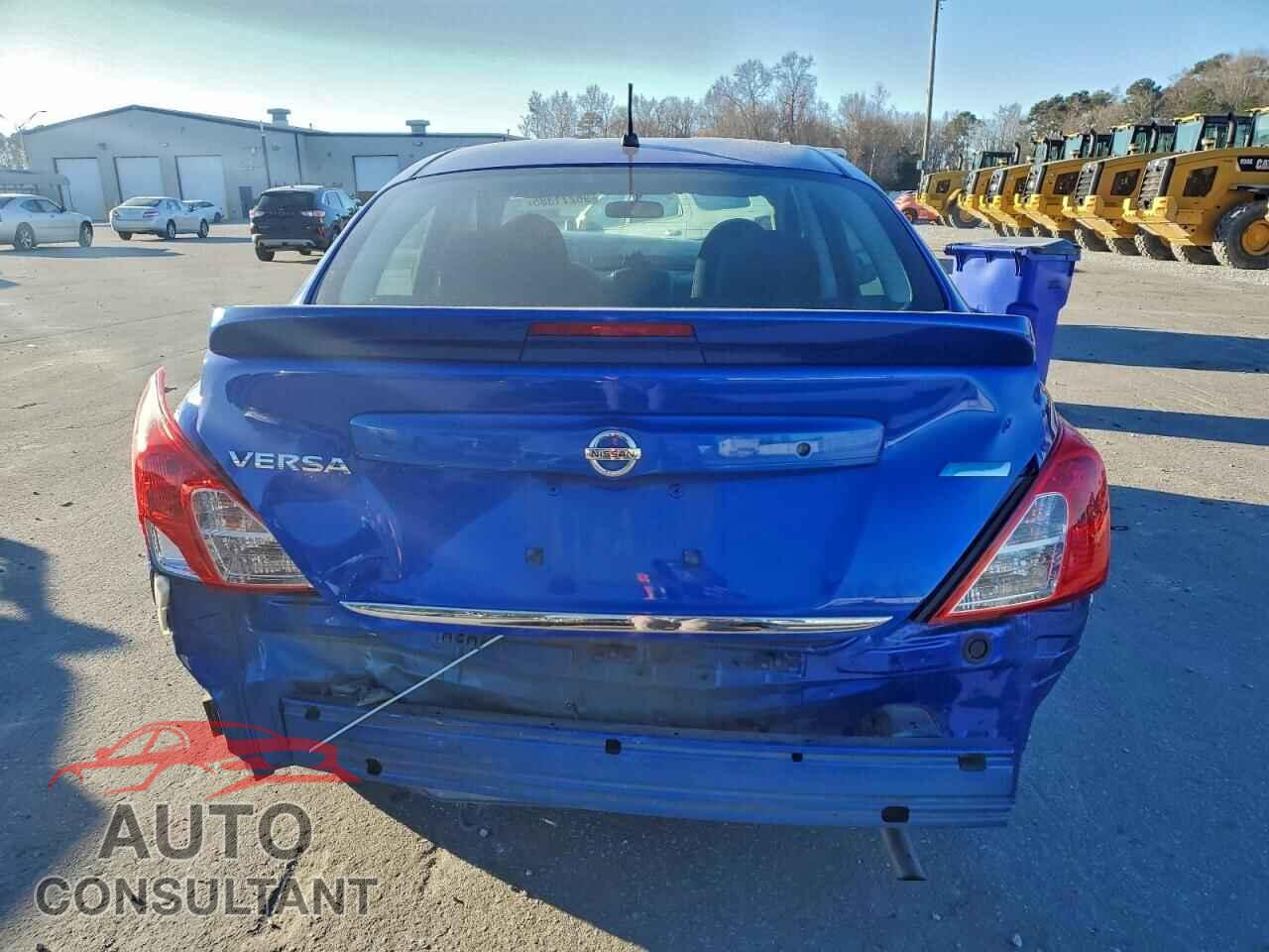 NISSAN VERSA 2015 - 3N1CN7AP1FL904070