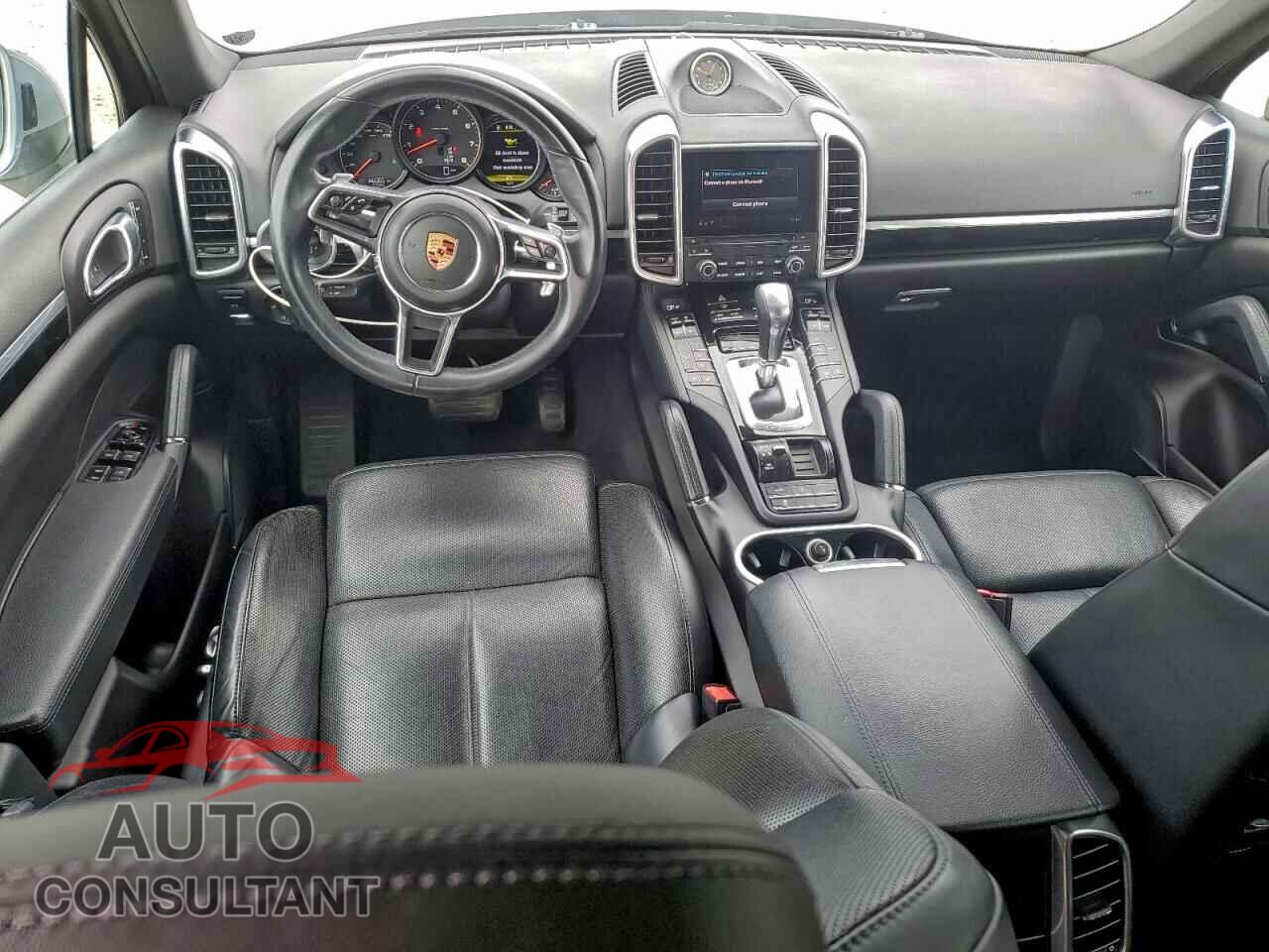 PORSCHE CAYENNE 2018 - WP1AA2A23JKA05680