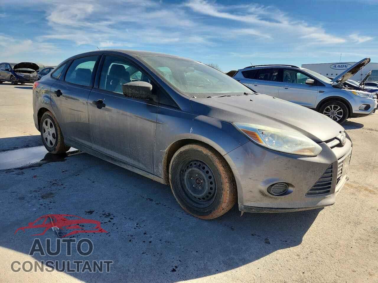 FORD FOCUS 2013 - 1FADP3E24DL373271