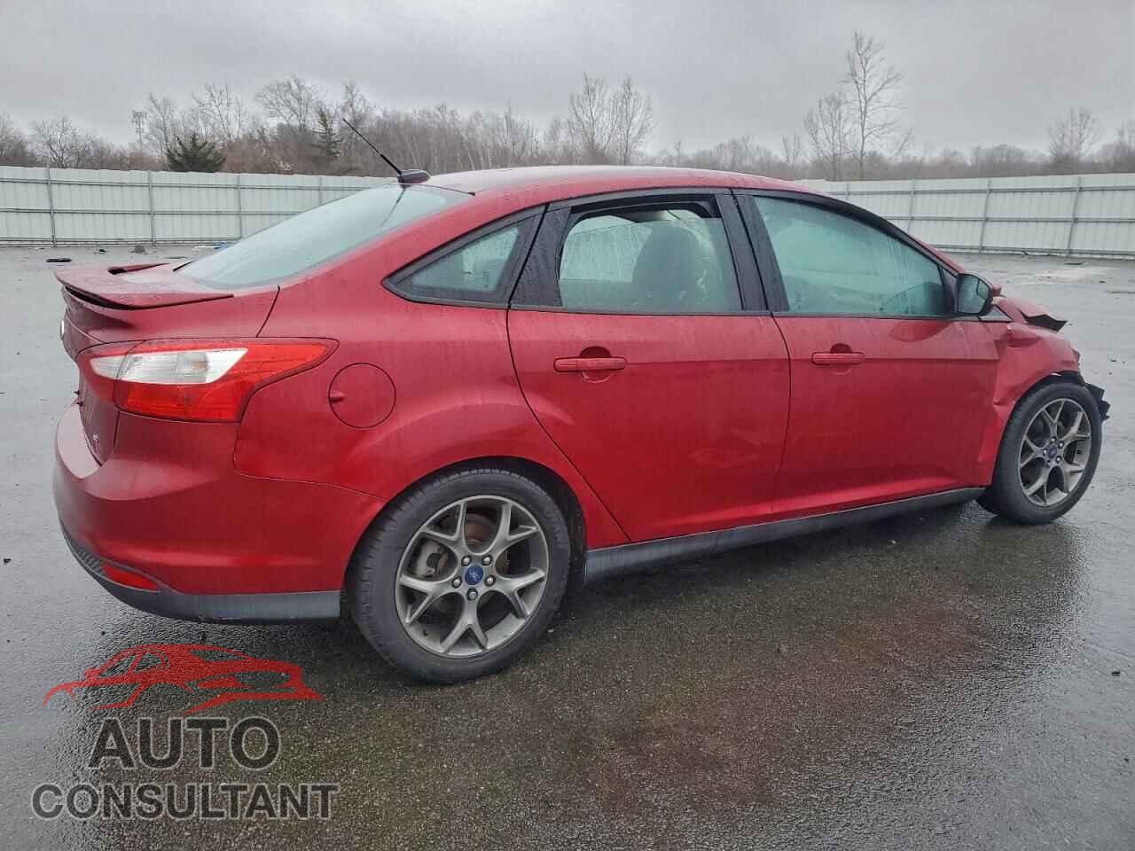 FORD FOCUS 2014 - 1FADP3F26EL415617