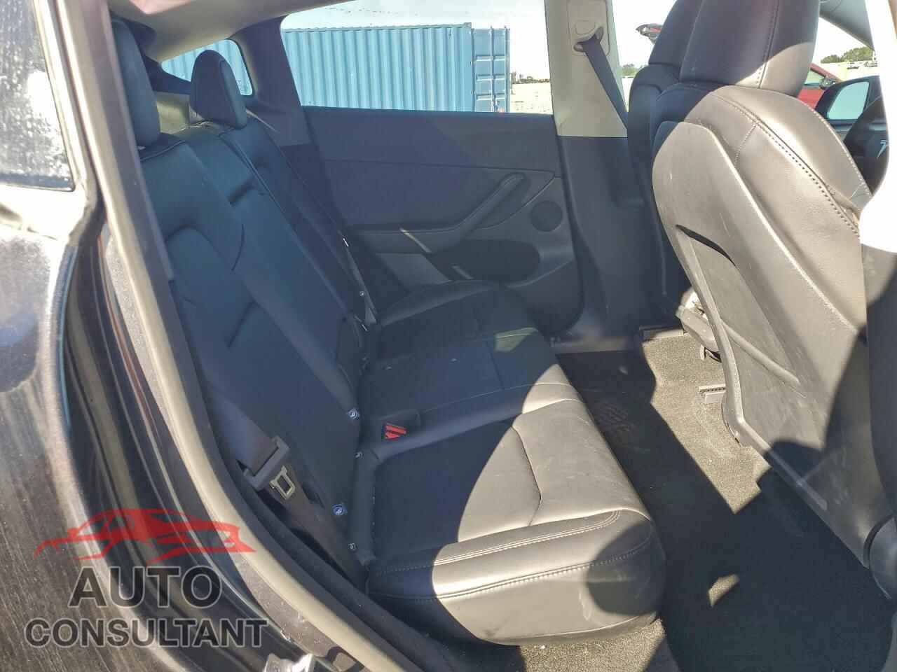 TESLA MODEL Y 2025 - 7SAYGDED3SF262006