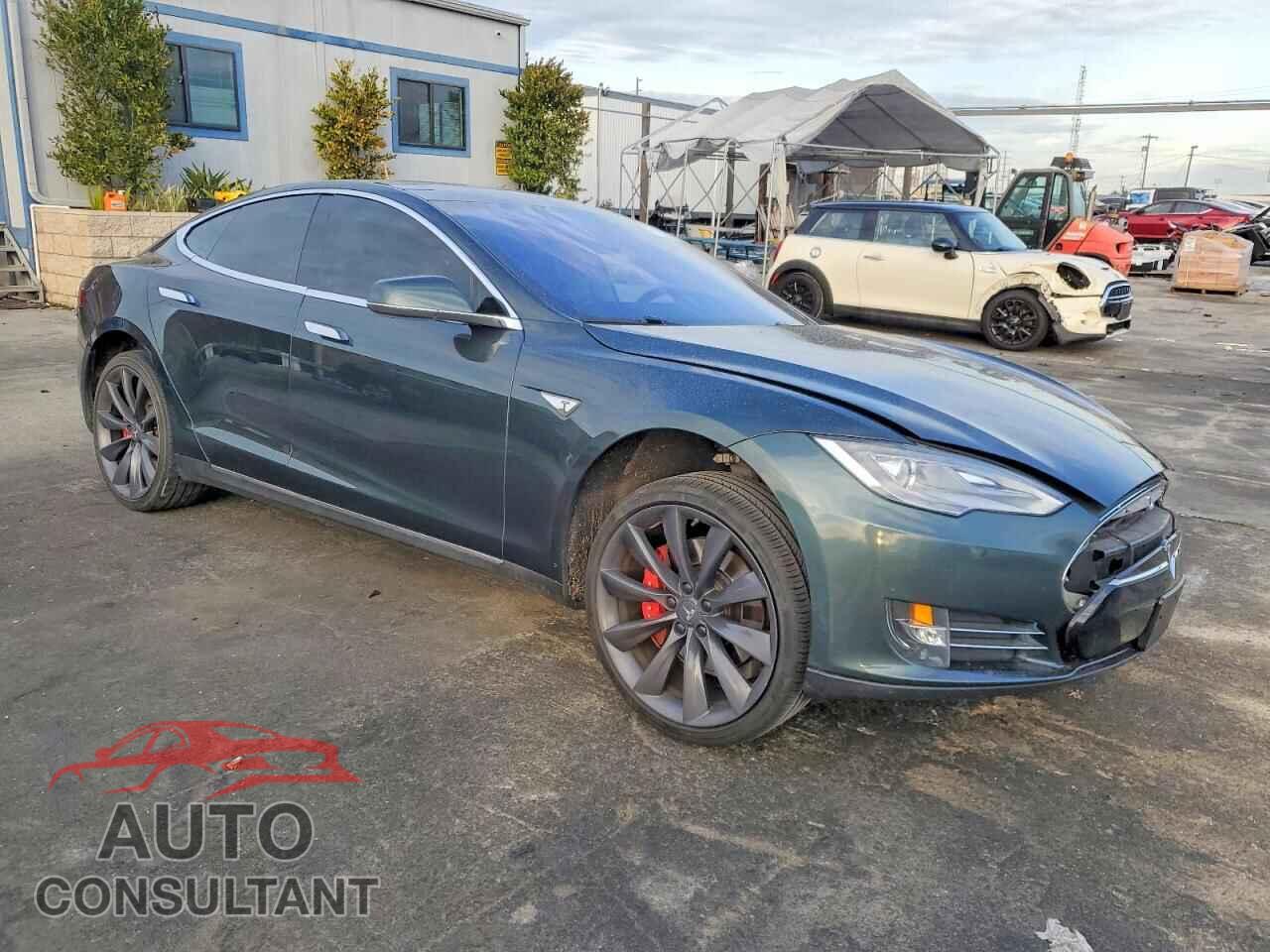 TESLA MODEL S 2014 - 5YJSA1H16EFP33011