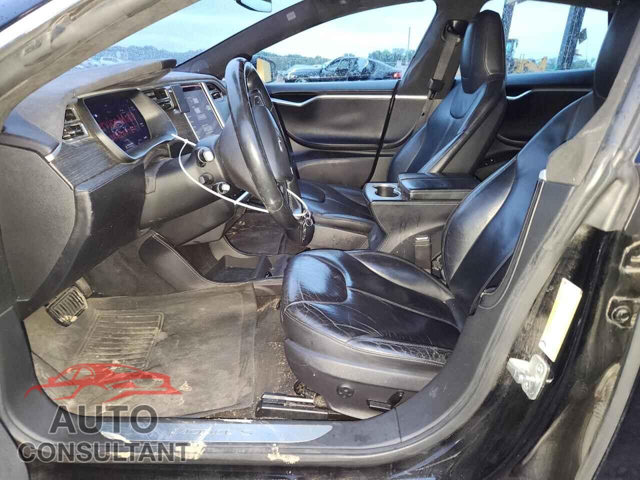 TESLA MODEL S 2015 - 5YJSA1E24FF118763