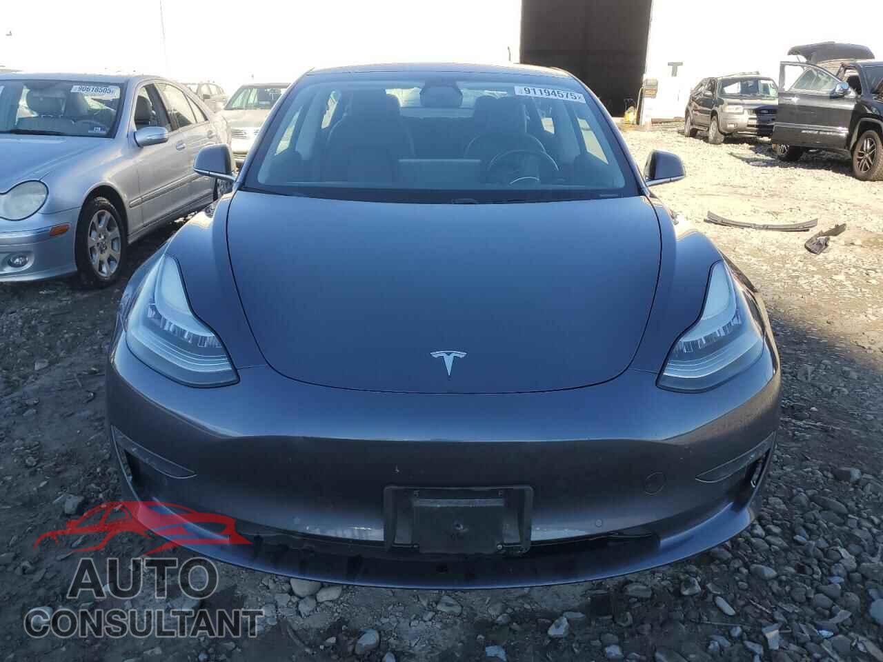 TESLA MODEL 3 2018 - 5YJ3E1EB7JF114241