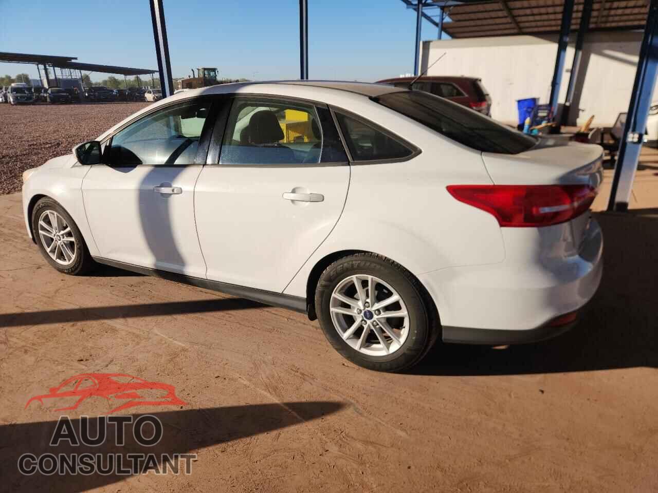 FORD FOCUS 2015 - 1FADP3F26FL263792