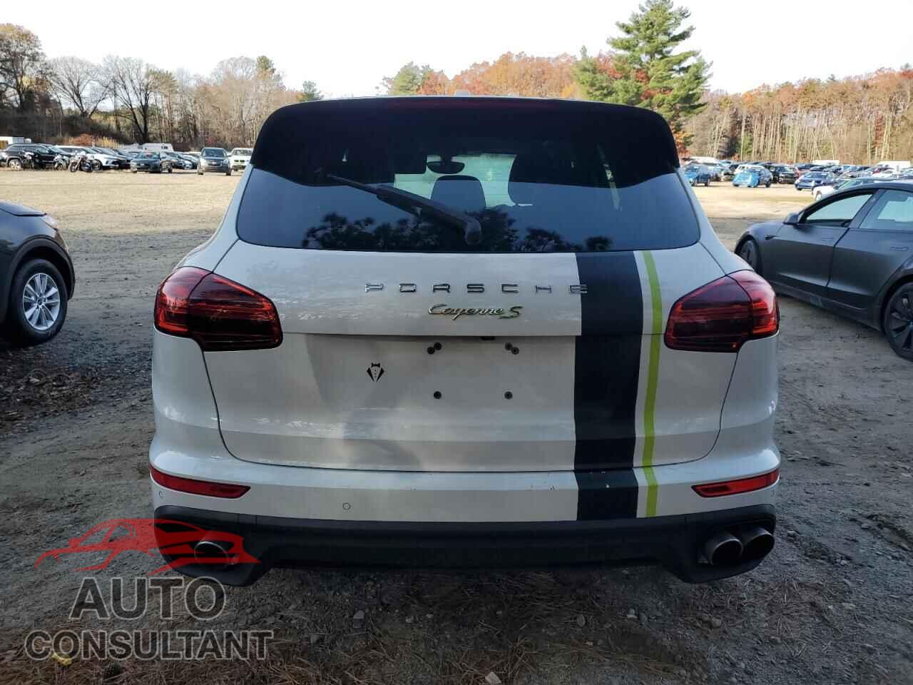 PORSCHE CAYENNE 2017 - WP1AE2A29HLA72504