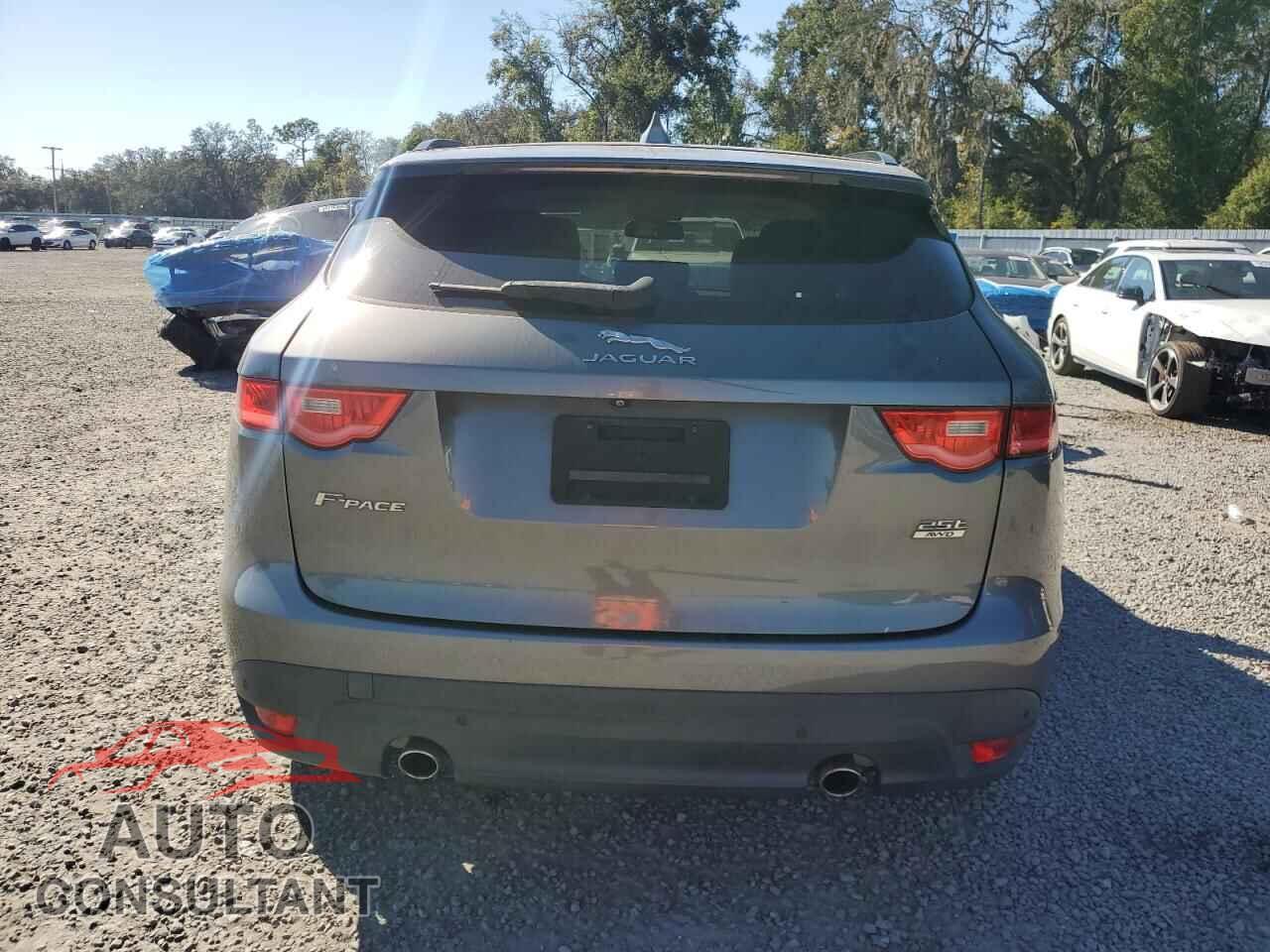 JAGUAR F-PACE 2018 - SADCK2FX2JA321920