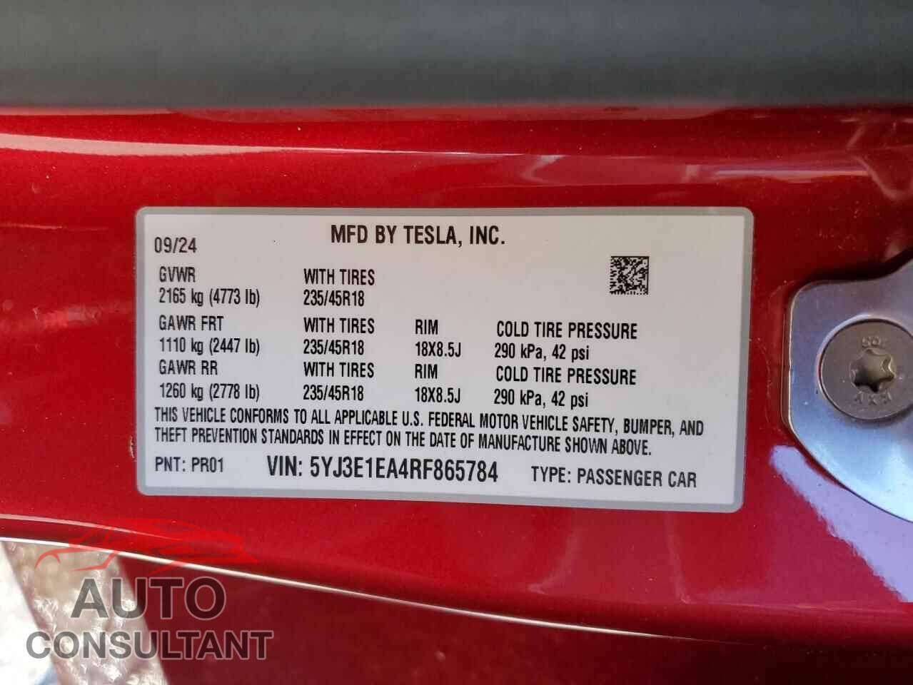 TESLA MODEL 3 2024 - 5YJ3E1EA4RF865784