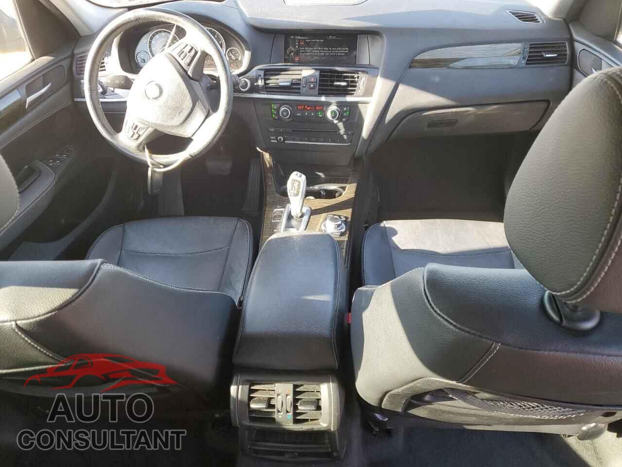 BMW X3 2014 - 5UXWX9C50E0D42011