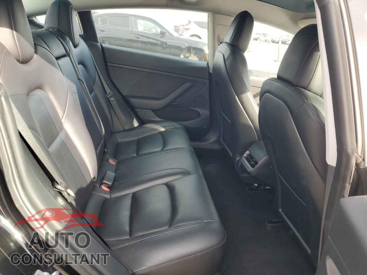 TESLA MODEL 3 2023 - 5YJ3E1EA1PF457921