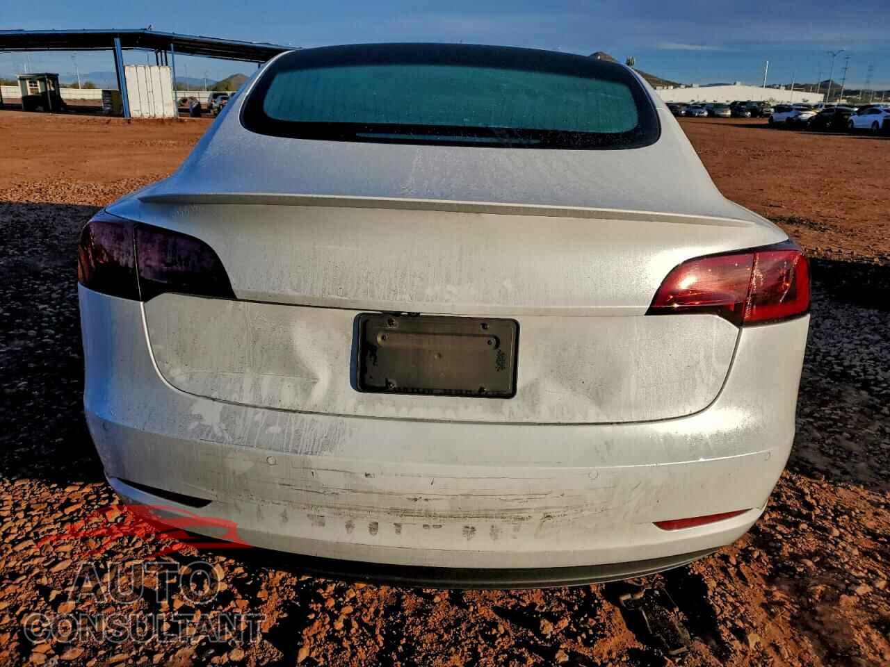 TESLA MODEL 3 2020 - 5YJ3E1EC3LF602548