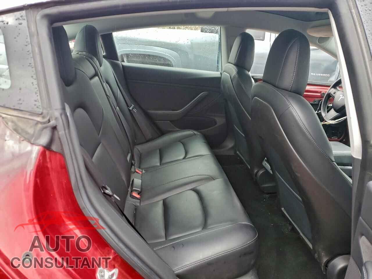 TESLA MODEL 3 2019 - 5YJ3E1EB8KF389652