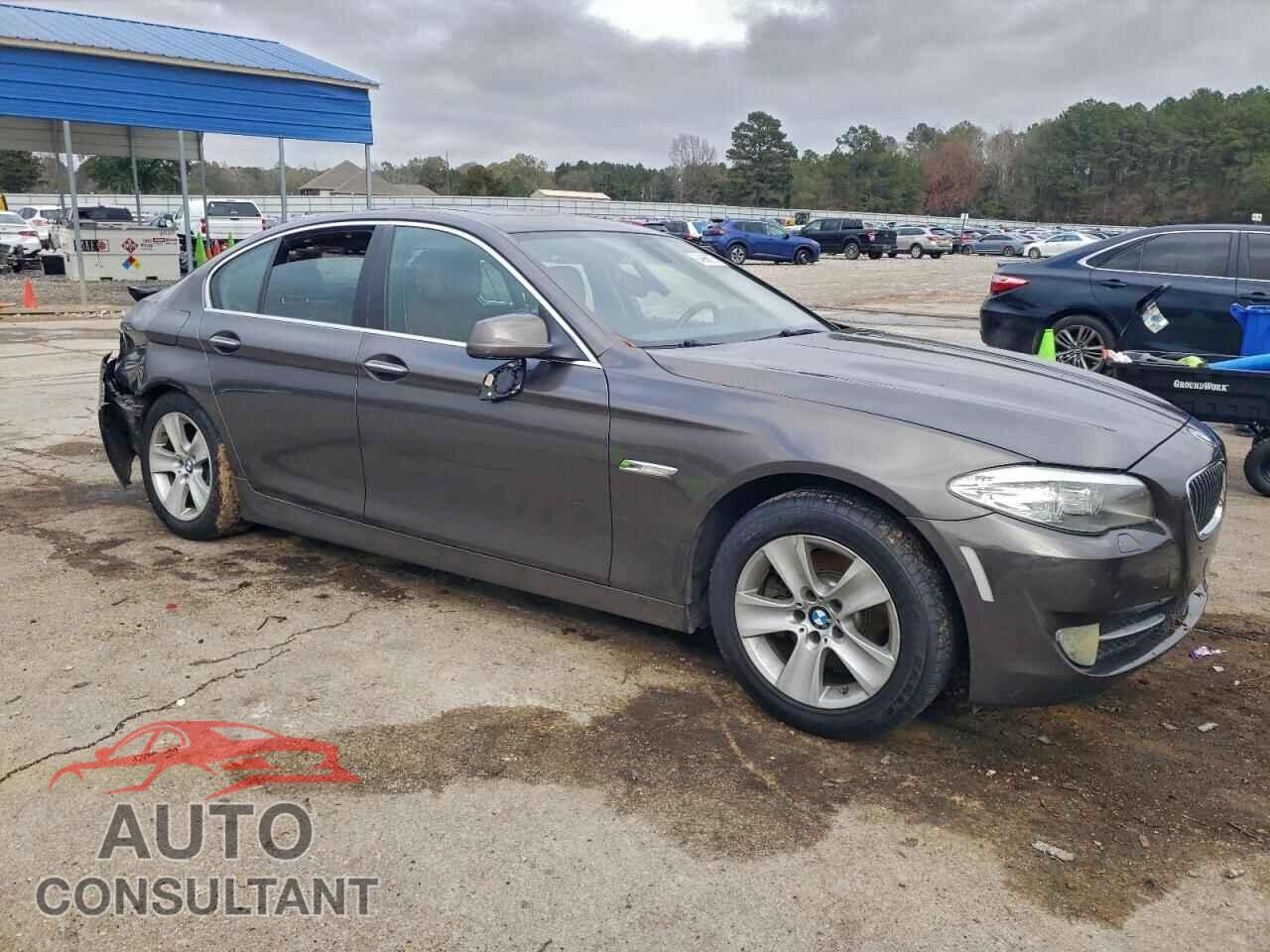 BMW 5 SERIES 2011 - WBAFR1C54BDS35331