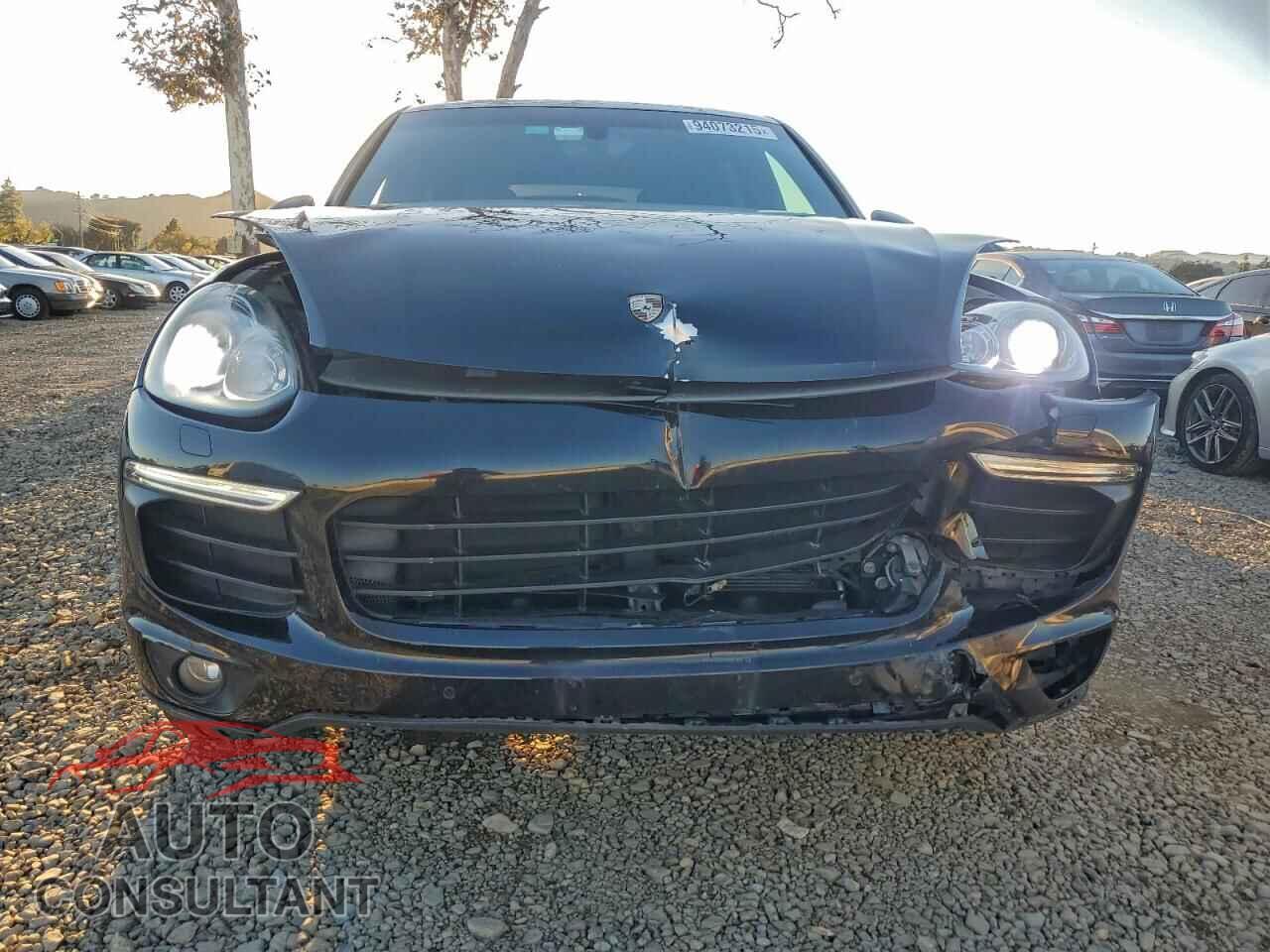 PORSCHE CAYENNE 2017 - WP1AA2A25HKA80746