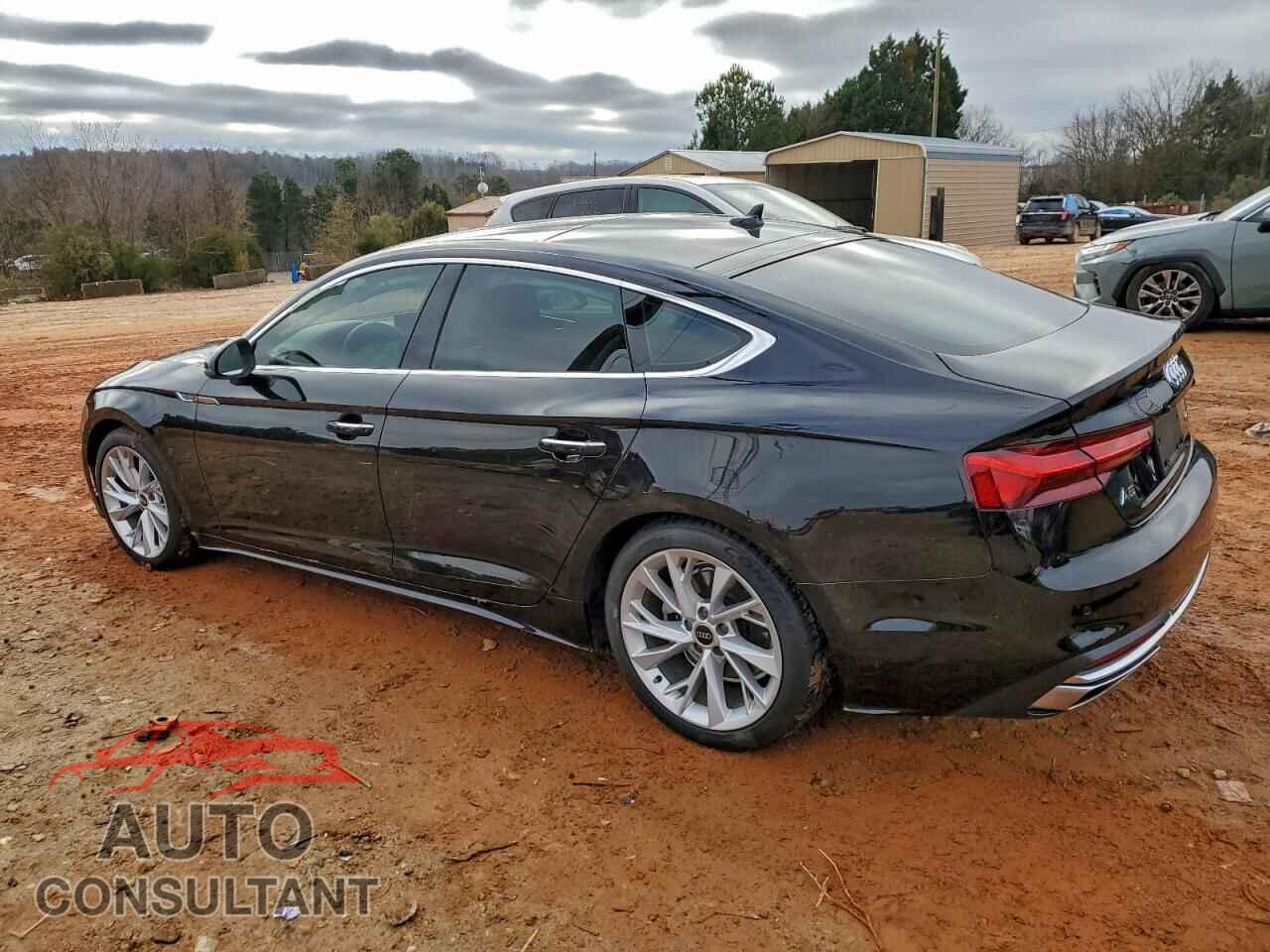 AUDI A5 2022 - WAUCBCF56NA040304