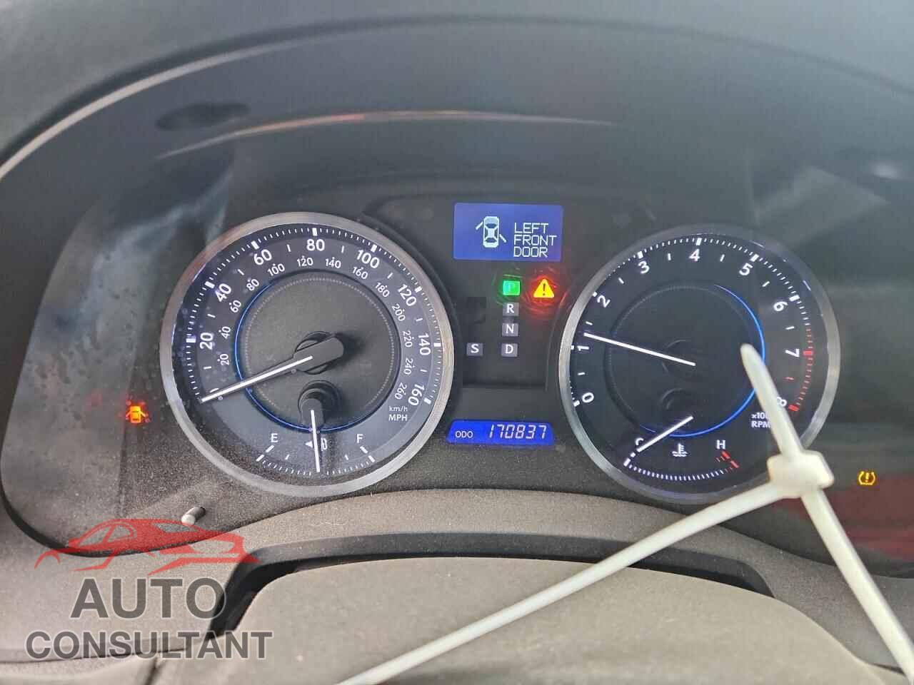 LEXUS IS 2011 - JTHCF5C28B5051191
