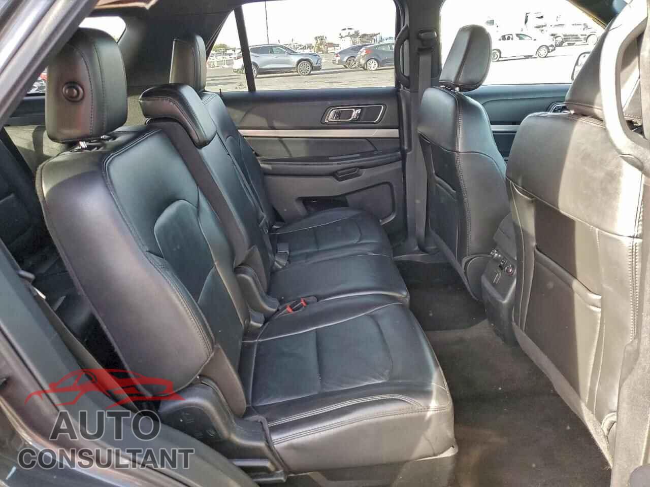 FORD EXPLORER 2018 - 1FM5K7D85JGB56743