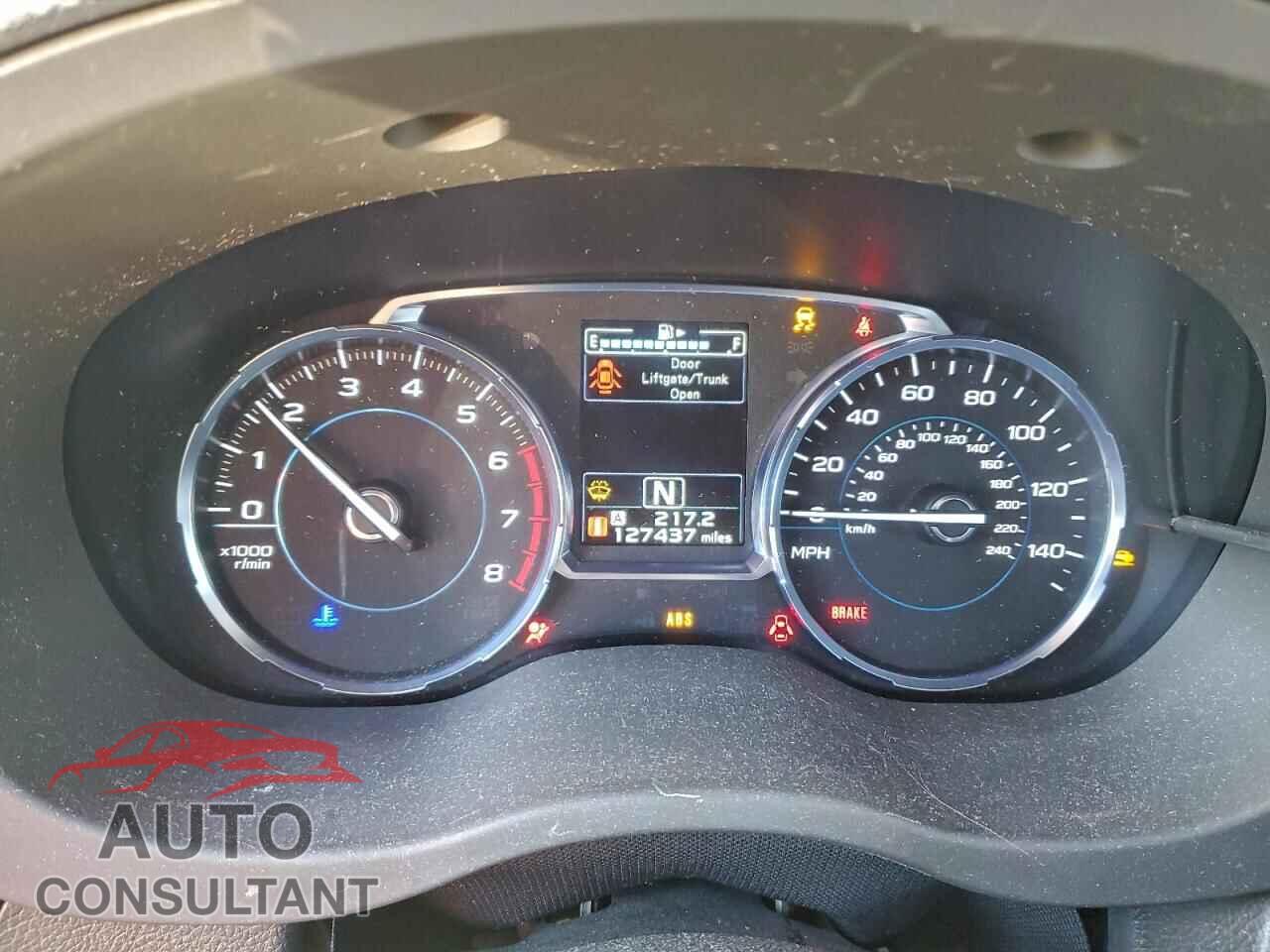 SUBARU FORESTER 2017 - JF2SJATC8HH468574