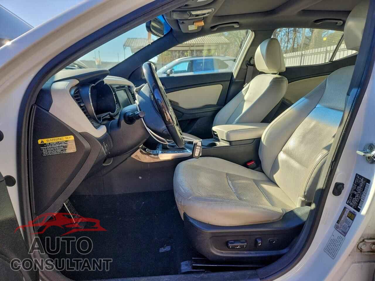 KIA OPTIMA 2013 - 5XXGR4A67DG121174