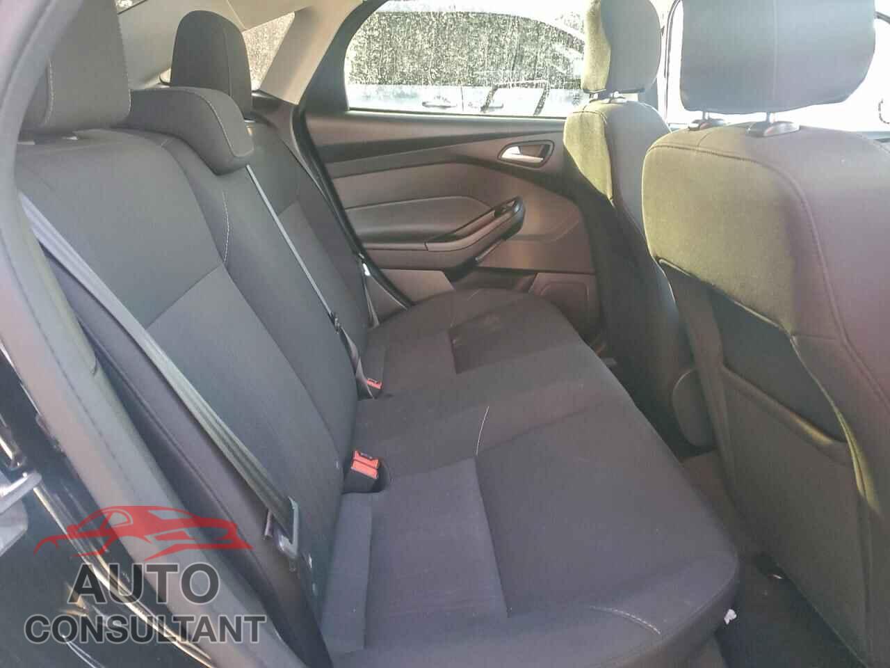 FORD FOCUS 2016 - 1FADP3F22GL250149