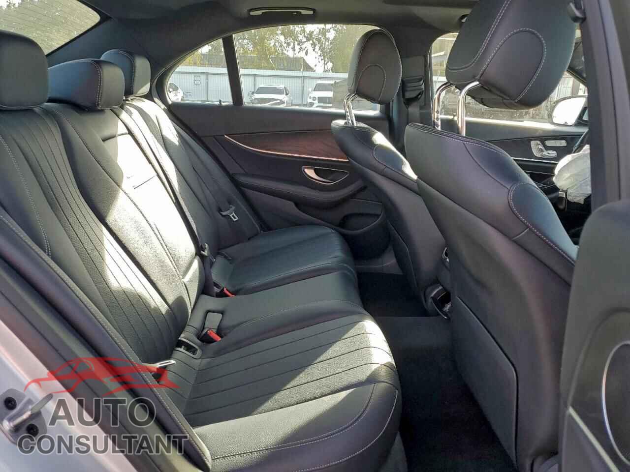 MERCEDES-BENZ E-CLASS 2020 - WDDZF8DB2LA755123