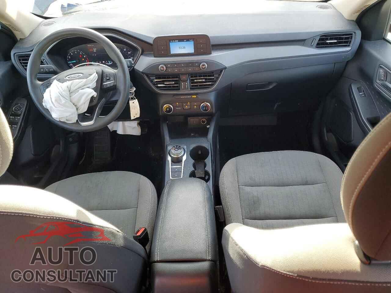 FORD ESCAPE 2020 - 1FMCU0F61LUA51108