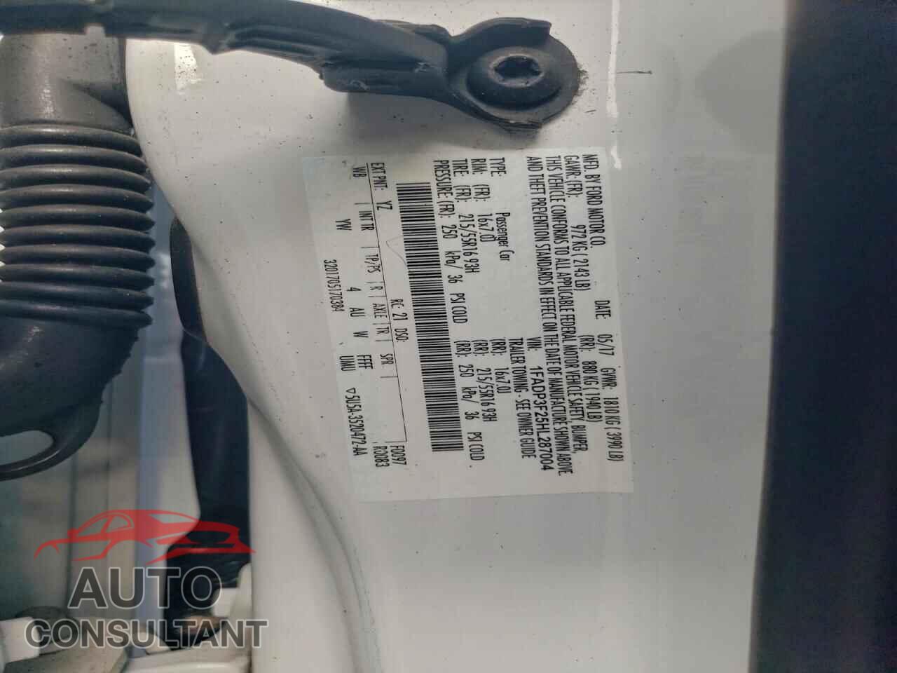 FORD FOCUS 2017 - 1FADP3F25HL287004