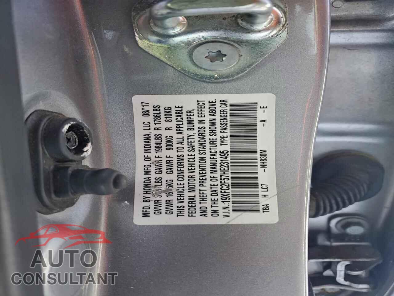 HONDA CIVIC 2017 - 19XFC2F57HE231495