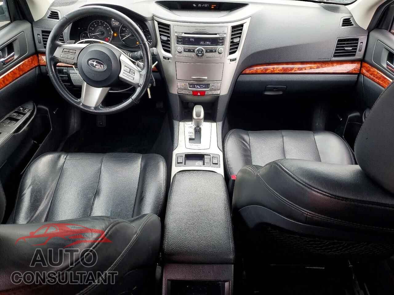 SUBARU OUTBACK 2011 - 4S4BRBKC5B3379947