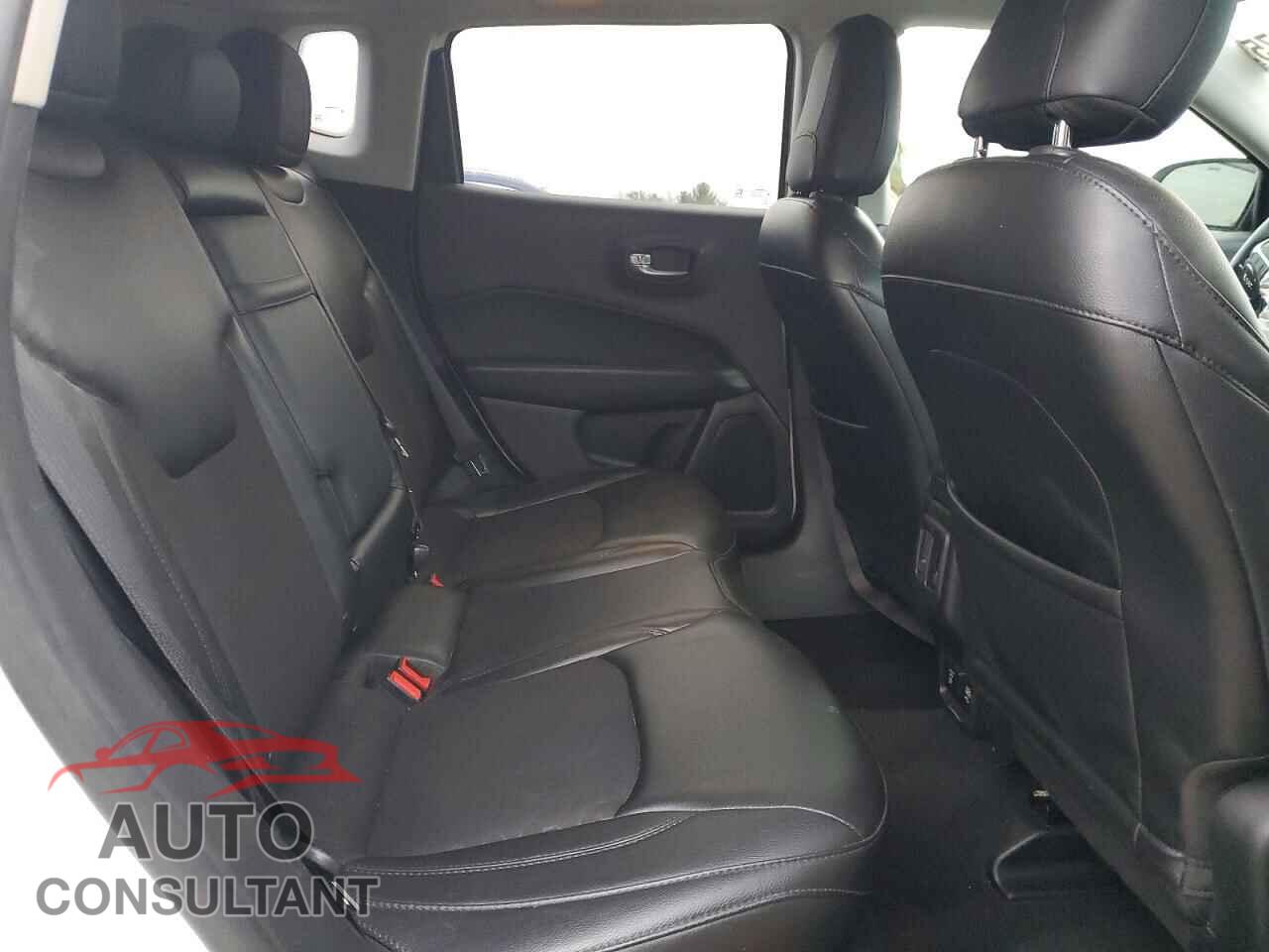 JEEP COMPASS 2018 - 3C4NJDBB1JT298703