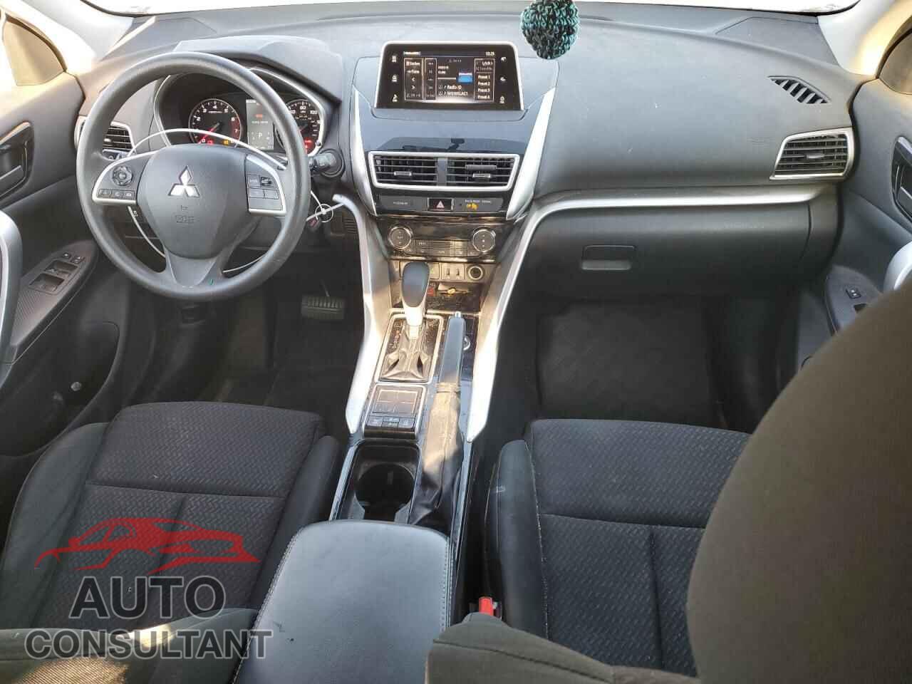 MITSUBISHI ECLIPSE 2018 - JA4AT4AA5JZ064813