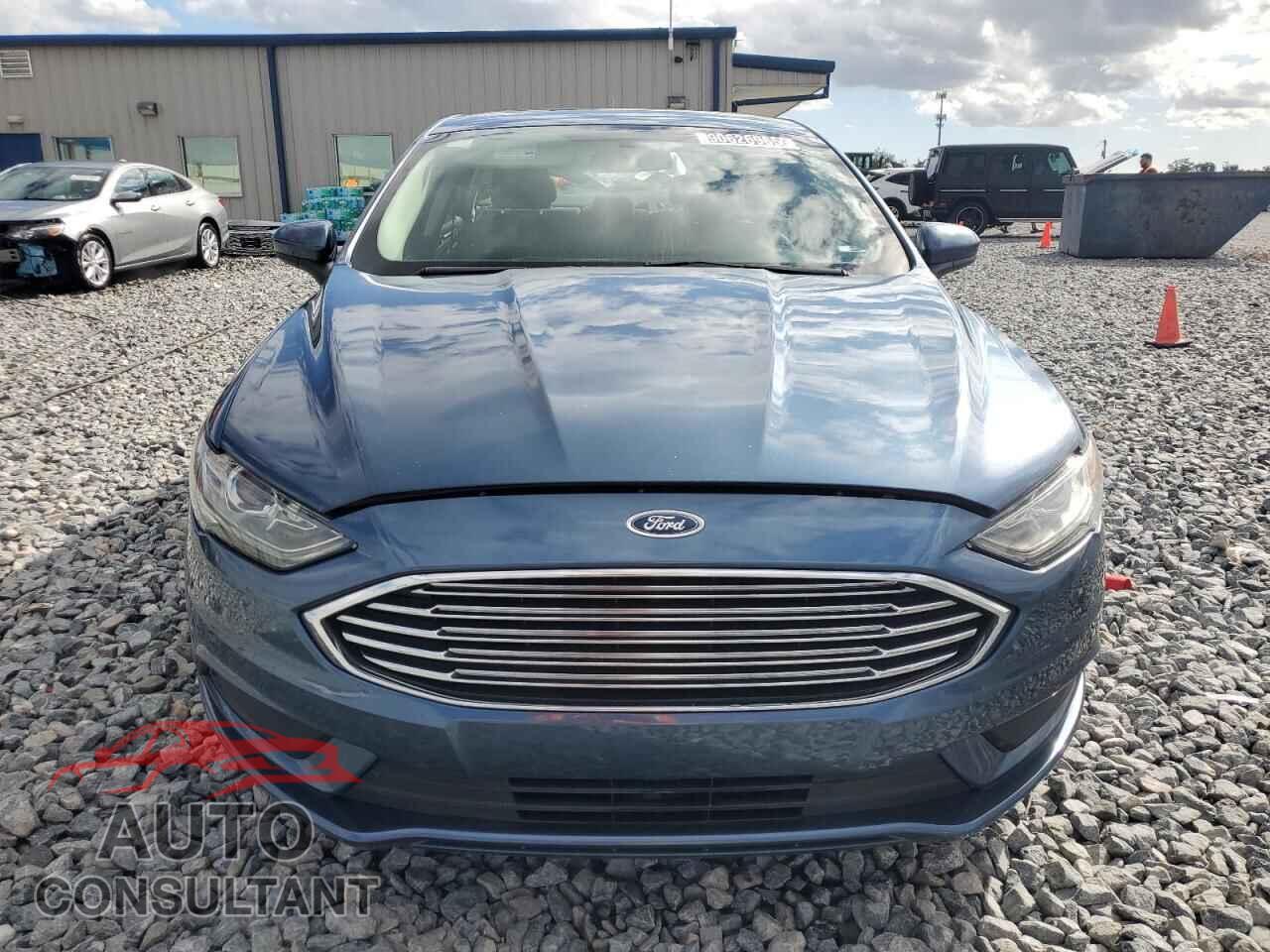 FORD FUSION 2018 - 3FA6P0H7XJR182174