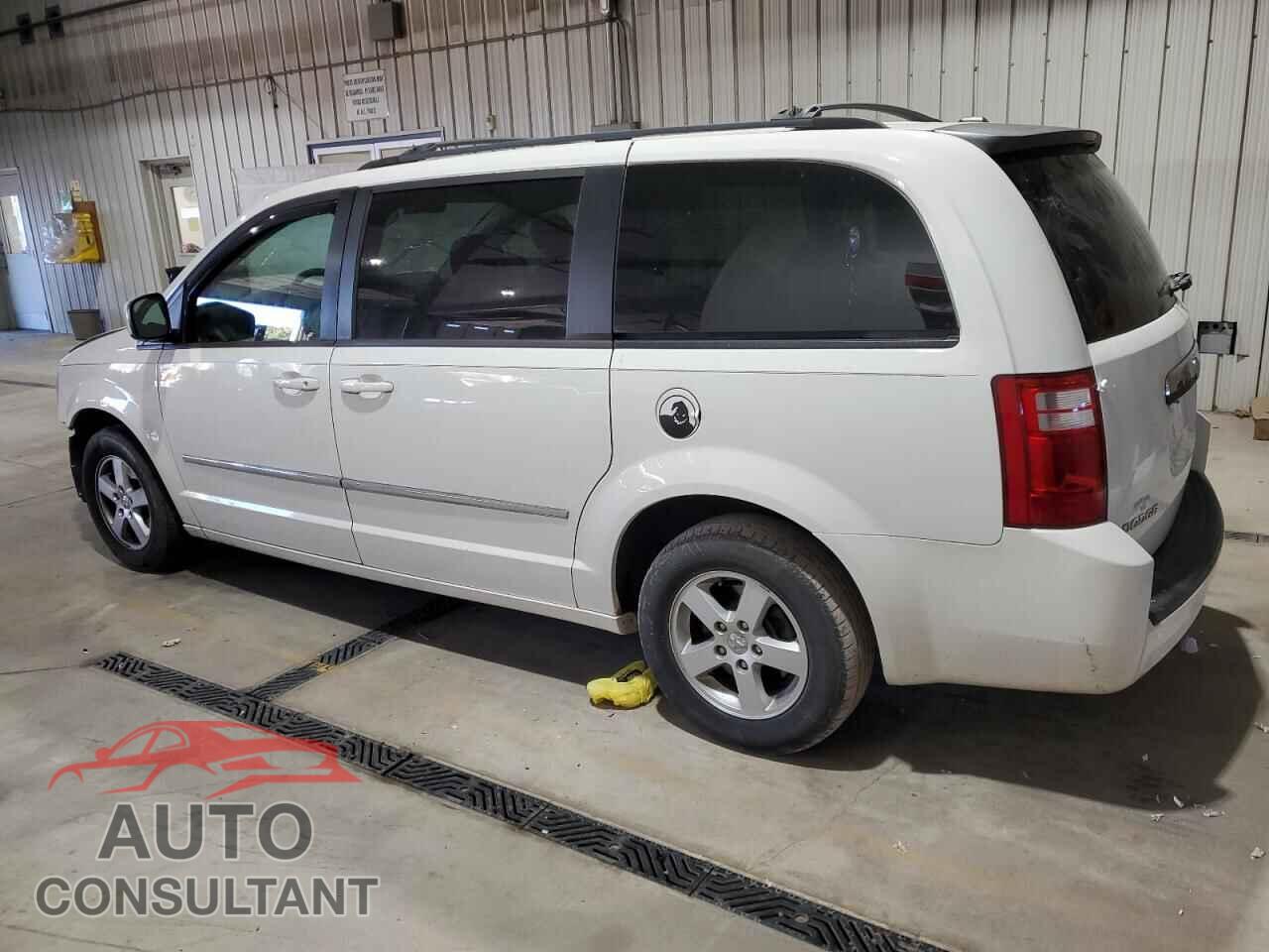 DODGE CARAVAN 2010 - 2D4RN5D11AR211579
