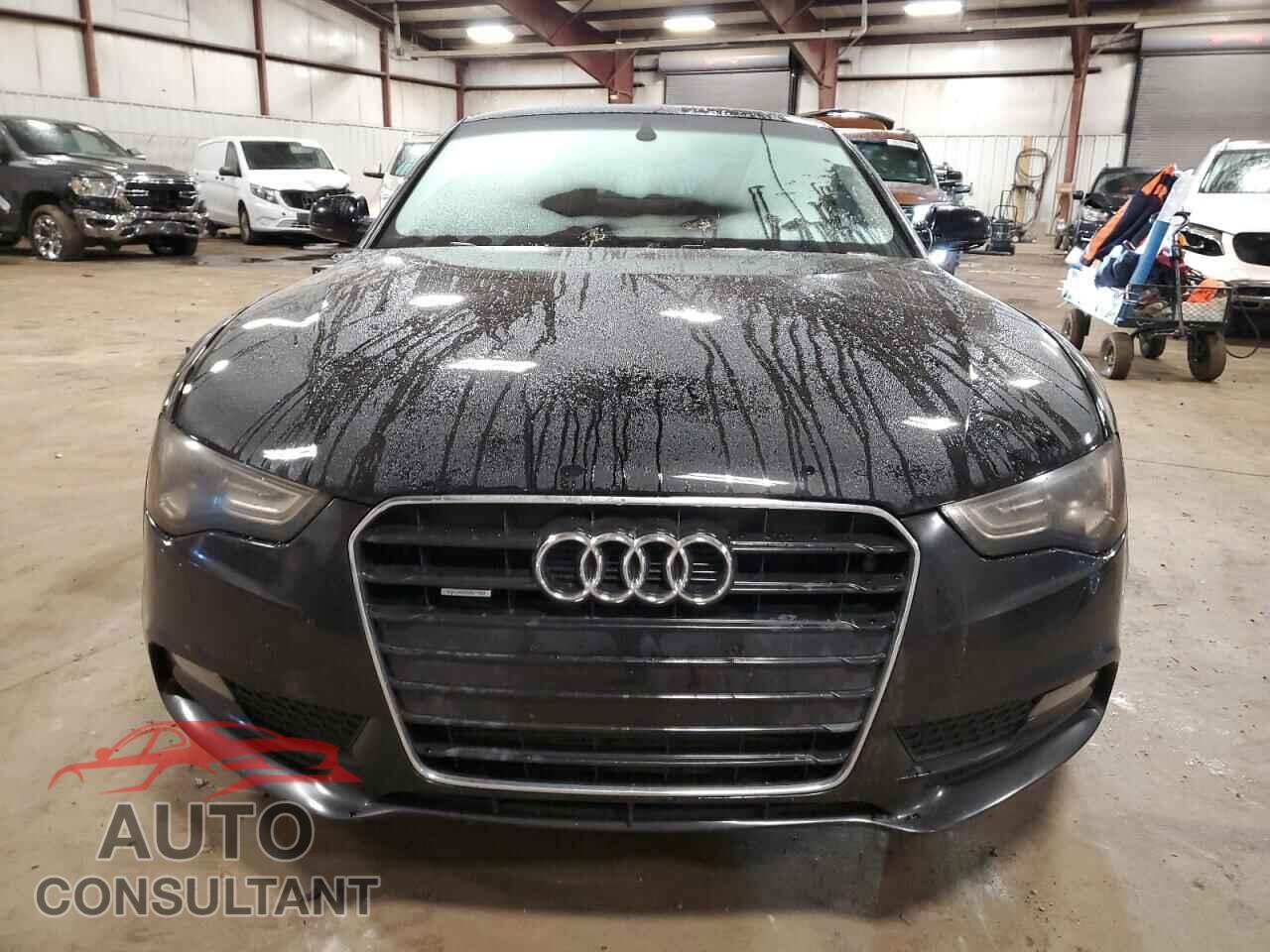 AUDI A5 2014 - WAUGFBFR0EA004904
