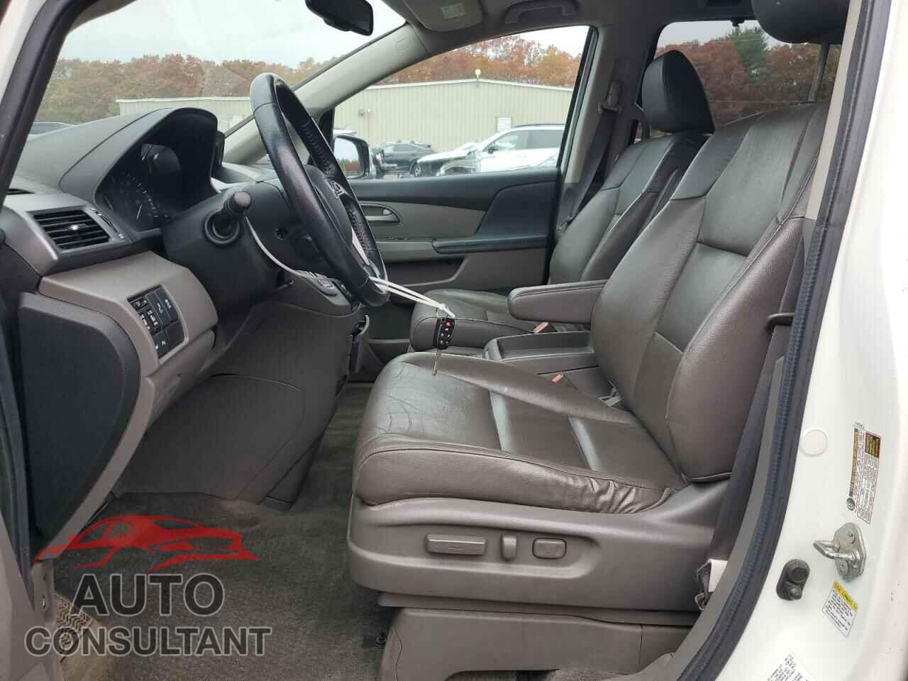 HONDA ODYSSEY 2013 - 5FNRL5H97DB074828