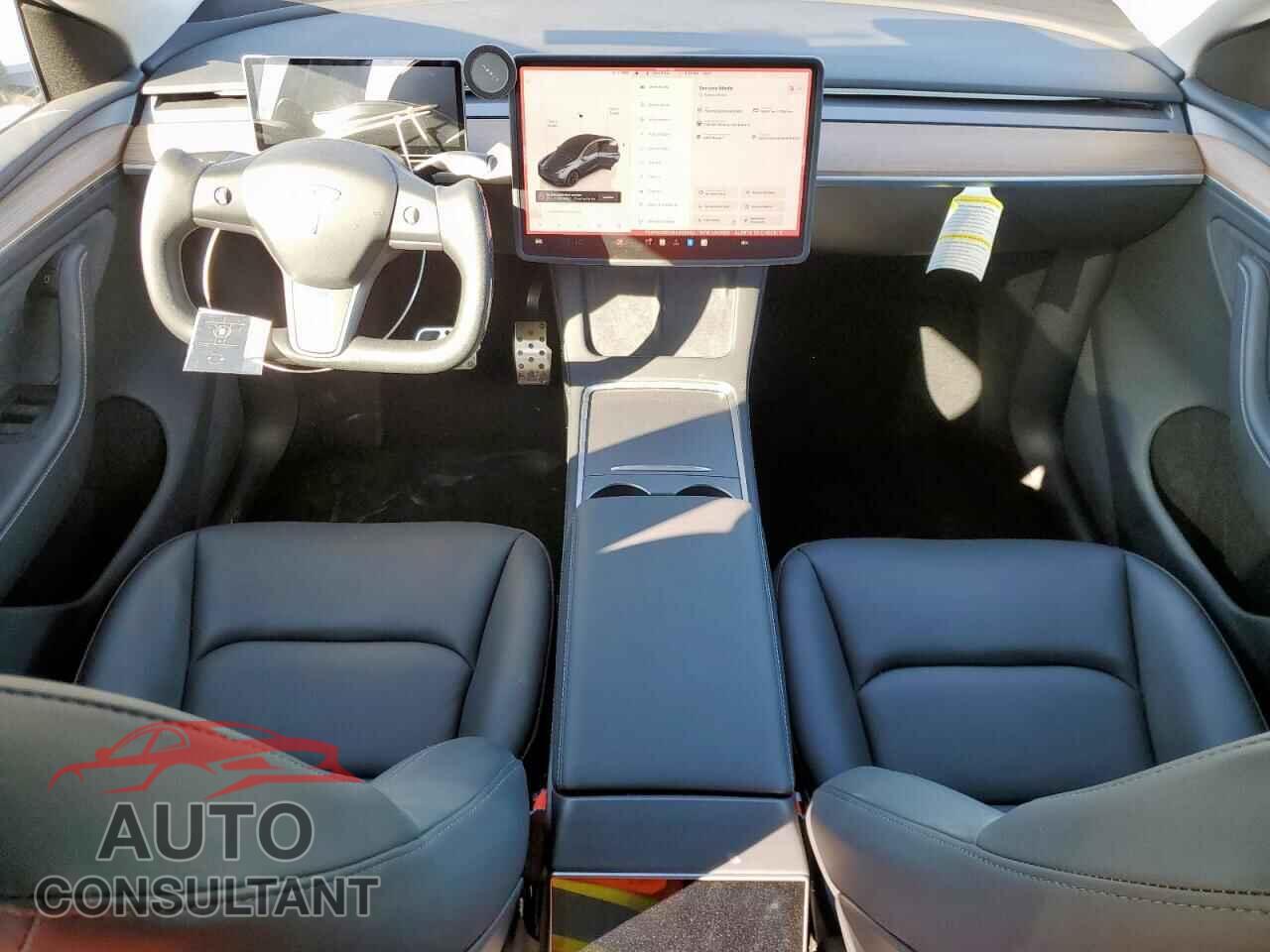 TESLA MODEL Y 2024 - 7SAYGDEEXRA242562