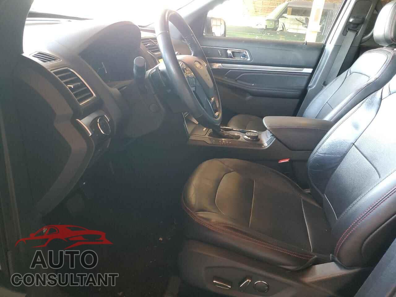 FORD EXPLORER 2018 - 1FM5K8GT1JGB44563